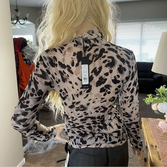 BCBGMAXAZRIA Printed Turtleneck in Multi Size Small NWT - Picture 4 of 12